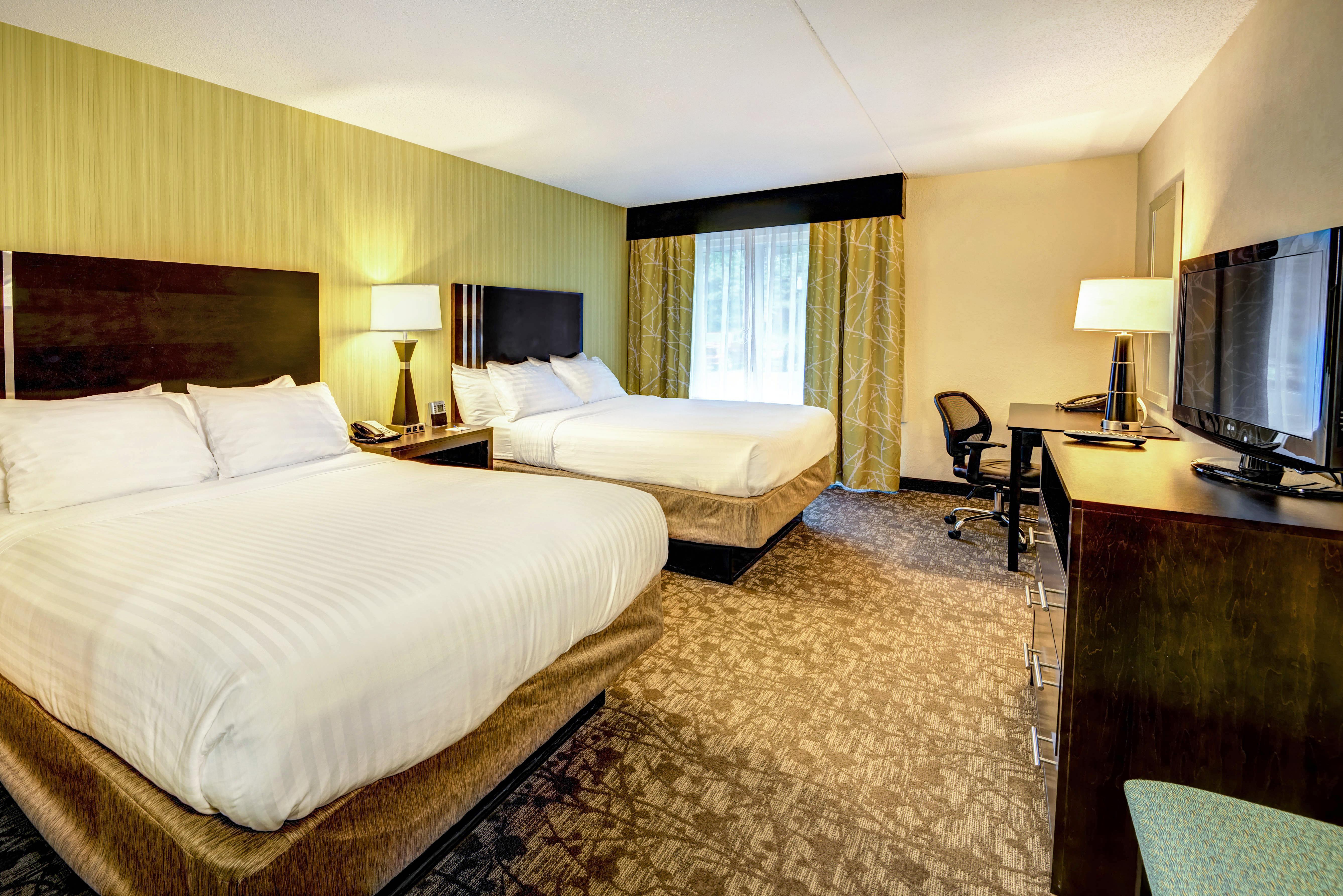Holiday Inn Express - Neptune By Ihg Екстериор снимка
