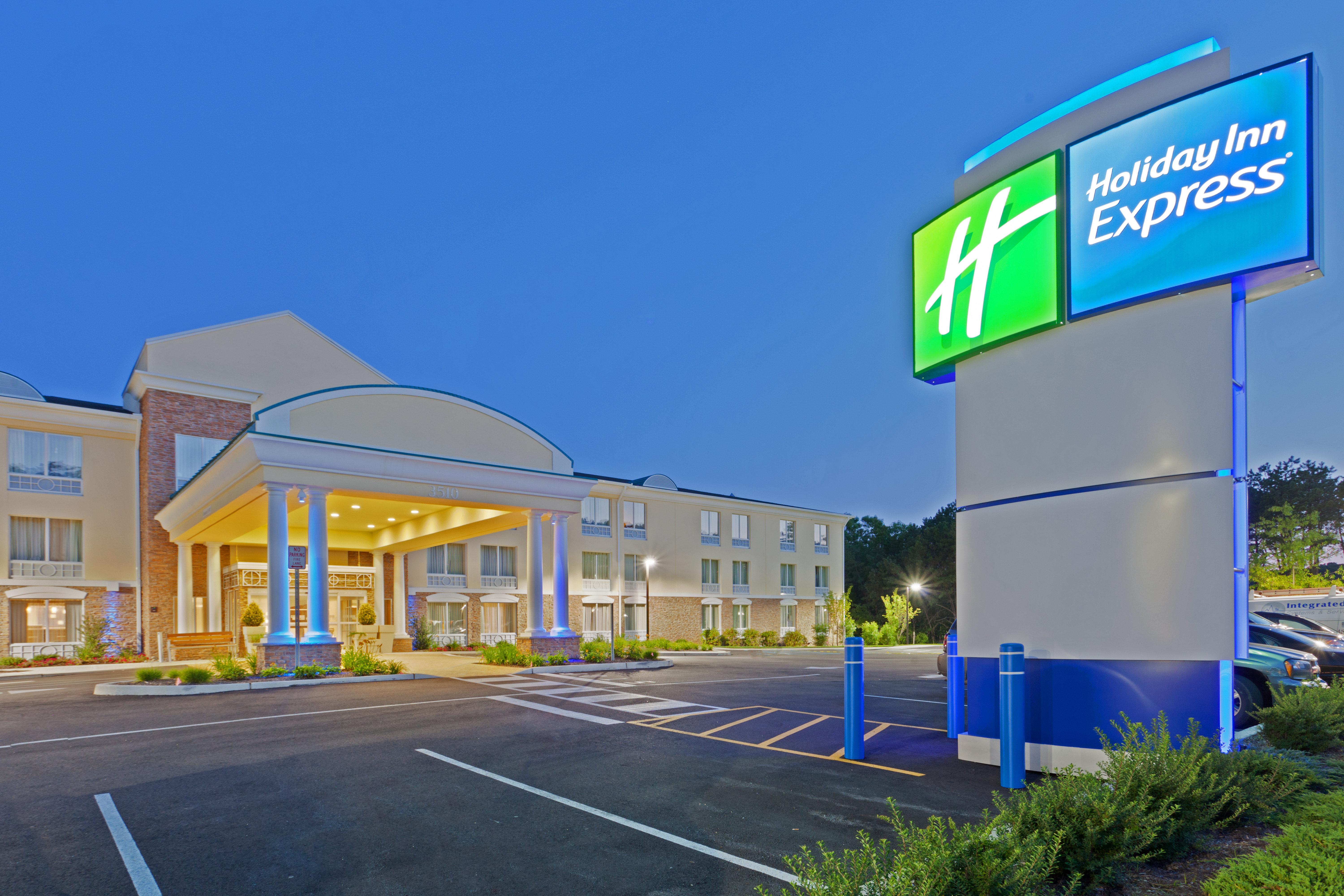 Holiday Inn Express - Neptune By Ihg Екстериор снимка