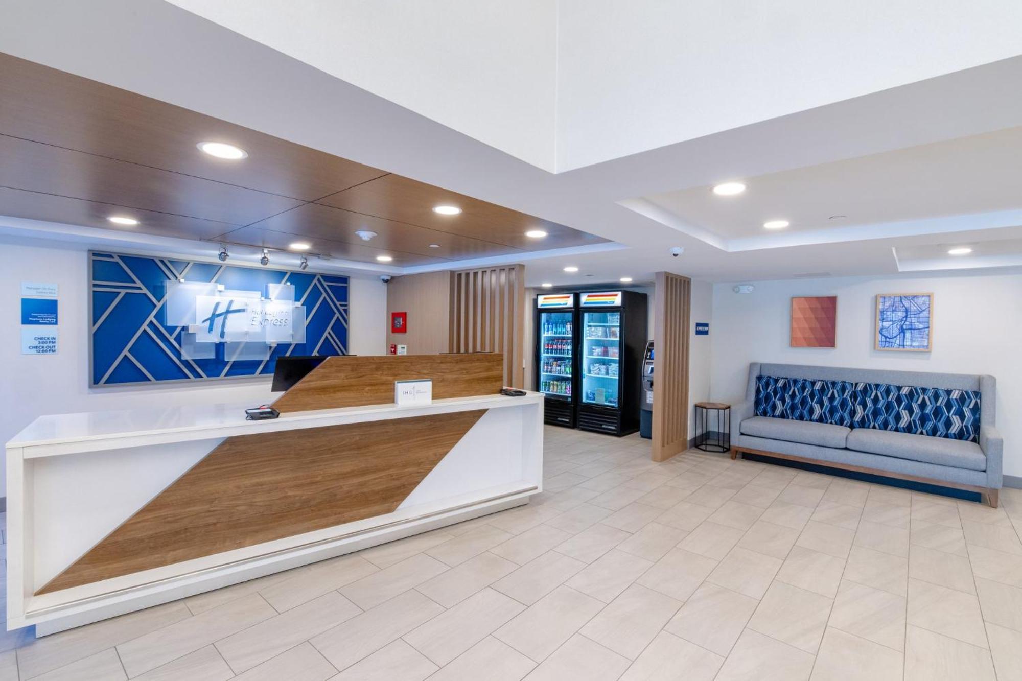 Holiday Inn Express - Neptune By Ihg Екстериор снимка