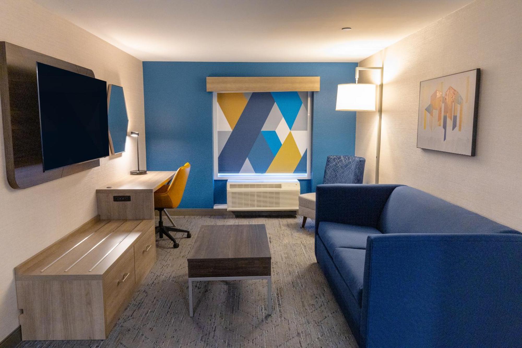 Holiday Inn Express - Neptune By Ihg Екстериор снимка