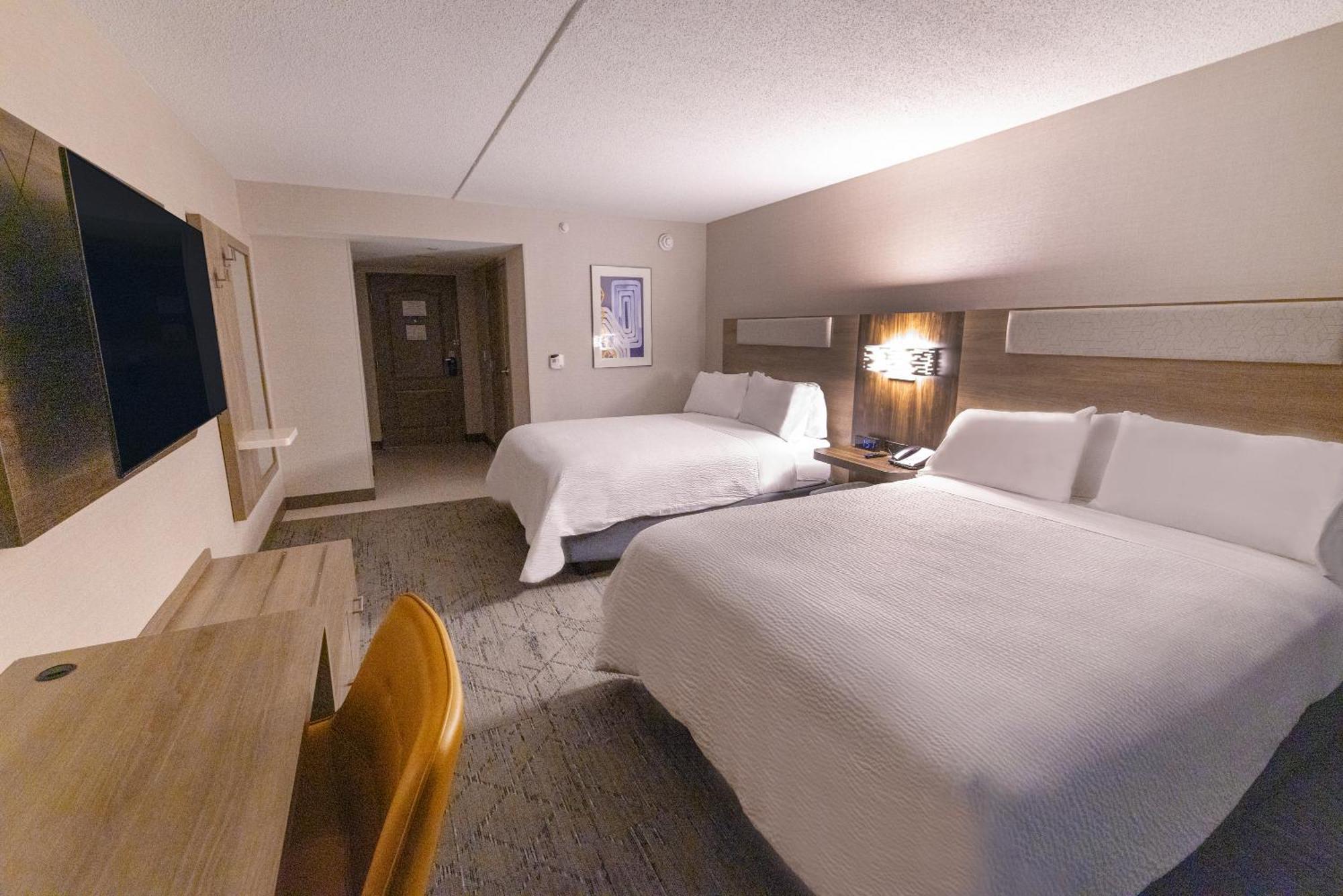 Holiday Inn Express - Neptune By Ihg Екстериор снимка