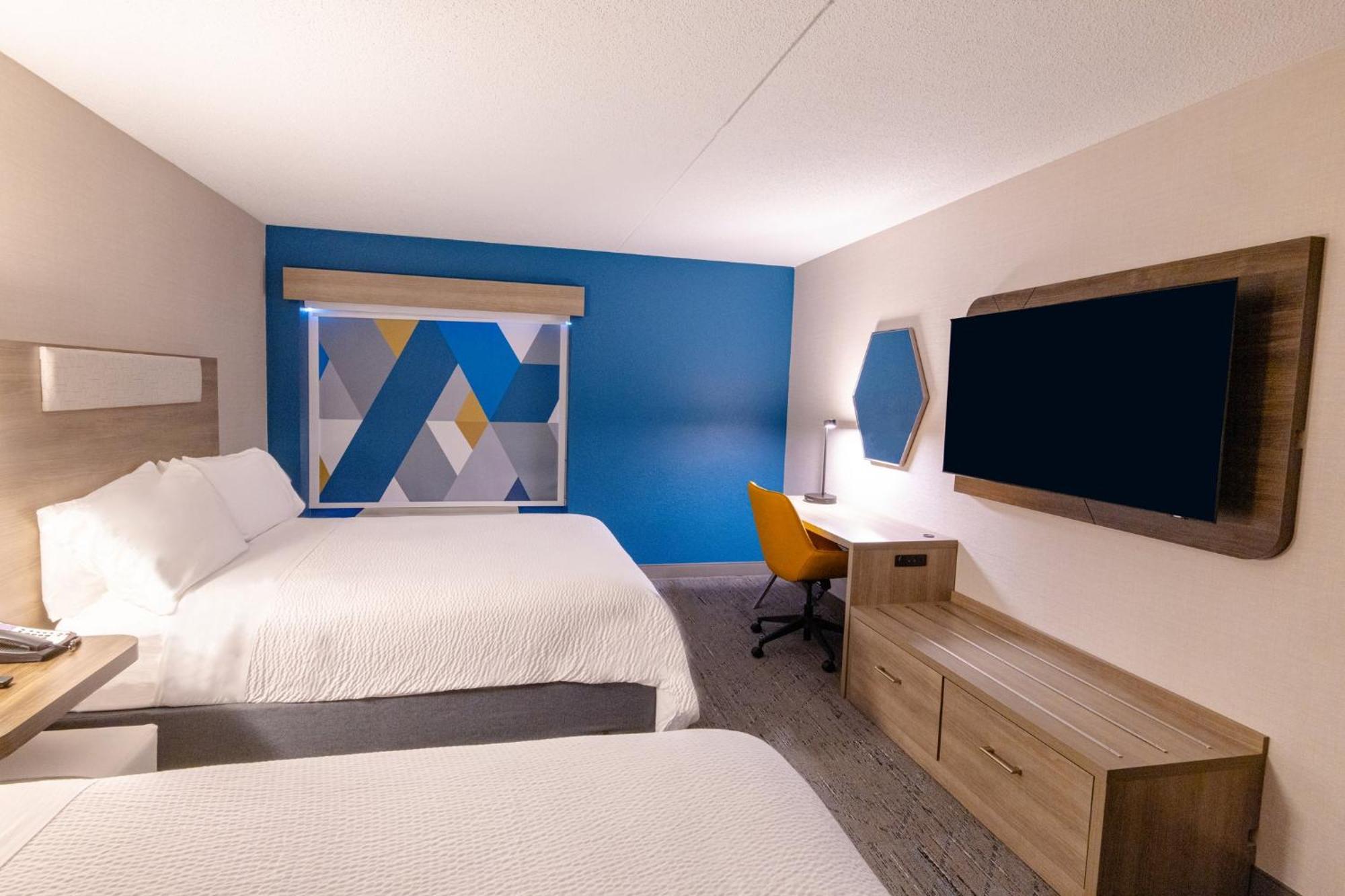Holiday Inn Express - Neptune By Ihg Екстериор снимка